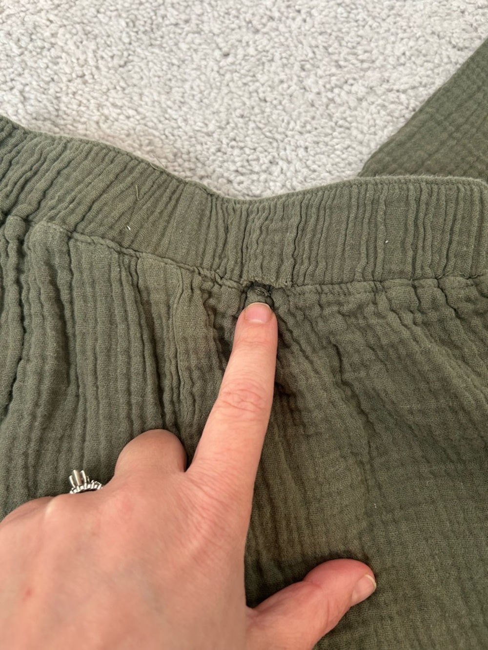 Stitch & Stone Olive Gauze Two-Piece Set 100% cotton - Picture 3 of 5